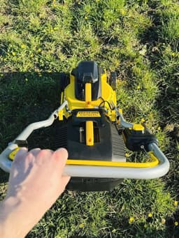 Draadloze Grasmaaier 40V met Borstelloze Motor en 30L Grasopvangbak - 32 cm Maaihoogte — thumbnail 4