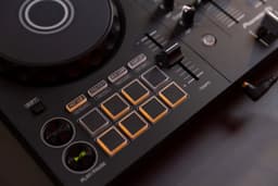 Pioneer DJ DDJ-FLX4 — thumbnail 5