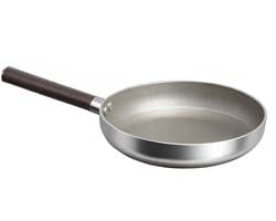 Cheffinger, Anti-aanbakkoekenpan 24 cm, geschikt voor inductie, met handvat in houtlook, Zilver