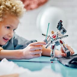LEGO Star Wars™ Luke Skywalker™ X-wing™ mecha 75390 — thumbnail 4