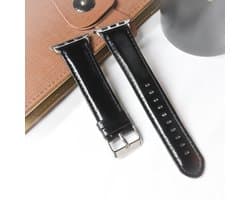 By Qubix - Geschikt voor Apple Watch bandje - Retro leren bandje - Zwart - Geschikt voor Apple Watch 38 mm / 40 mm / 41 mm / 42 mm - Smartwatch bandje - leren smartwatchbandje - Horlogebandje