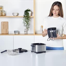 Compacte Friteuse 1,5 L, 2000 W, Temperatuurregeling 150-190°C, Met Deksel — thumbnail 2