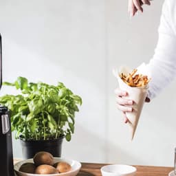 Mini Heteluchtfriteuse met Roterende Mand - Vetarm Frituren 2000W en Timer — thumbnail 2
