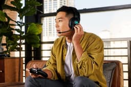 JBL Quantum 400 - USB Gaming Headset - Over-ear met Afneembare Microfoon - JBL Quantum Surround via Quantum Engine - RGB Verlichting - PC & PlayStation - Zwart — thumbnail 9
