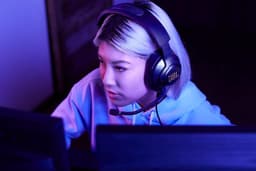 JBL Quantum 400 - USB Gaming Headset - Over-ear met Afneembare Microfoon - JBL Quantum Surround via Quantum Engine - RGB Verlichting - PC & PlayStation - Zwart — thumbnail 10
