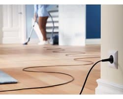 Edition PowerGo Compact Pro – Stofzuiger met Zak 750W – AAA Energieklasse – Allergie HEPA Filter – 3L Stofcapaciteit – Telescopische Buis – Zuigkrachtregeling – Rood – 240V – Inclusief Kierenmondstuk