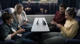 Nintendo Switch OLED - Mario Kart 8 Deluxe + 3 maanden Online Lidmaatschap Bundel - Blauw/Rood — thumbnail 3