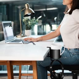 StayPowered 2-in-1 Hoofdtelefoon & Bekerhouder - Houd Je Bureau Georganiseerd - Eenvoudige Installatie - Antislip Design - Zwart - Levering Sneller dan Aangegeven! — thumbnail 2