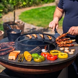 RJRoyal Living BBQ Plancha Grill Hermano XXL Cortenstaal Blackline - Met pook en houtopslag Ø80cm 8mm — thumbnail 4