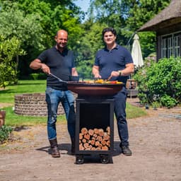 RJRoyal Living BBQ Plancha Grill Hermano XXL Cortenstaal Blackline - Met pook en houtopslag Ø80cm 8mm — thumbnail 1