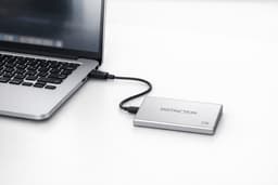 Externe harde Schijf 2TB - Geschikt voor Windows, Mac en Android - Zilver - LET OP: gebruik de juiste USB 3.1 poort voor optimale snelheid — thumbnail 2