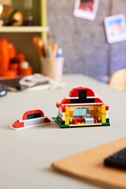LEGO - Mini Pokémon Center - 40911 — thumbnail 6