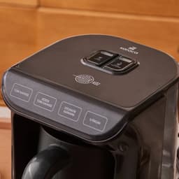 Karaca Hatir Hüp Shiny Black – Volledig Automatisch Turks Koffiezetapparaat – 535W – 5 Kops – Antiaanbaklaag – Overkookbeveiliging – Geluidswaarschuwing — thumbnail 4