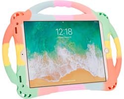 Adocham Kinderhoesje voor iPad 9.7 inch 2018/2017, Kids iPad 6e/5e generatie hoesje met standaard, handvat en riem, lichtgewicht schokbestendige siliconen kinderhoes voor iPad Air & Air 2 (regenboog)