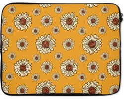 Laptophoes 15.6 inch - Patronen - Vintage - Bloemen - Geel - Laptop sleeve - Binnenmaat 37x26 cm - Zwarte achterkant - Back to school spullen - Schoolspullen jongens en meisjes middelbare school - Macbook air hoes - Chromebook sleeve