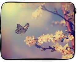 Laptophoes 17 inch - Vlinders - Bloesem - Tak - Boom - Laptop sleeve - Binnenmaat 41x28 cm - Zwarte achterkant