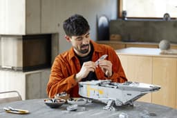 LEGO Star Wars De Razor Crest, UCS Mandalorian Starship Bouwset voor Volwassenen- 75331 — thumbnail 21