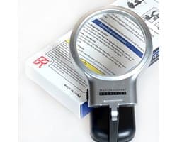 Vergrootglas met LED-licht en standfunctie - 3x vergroting, ideaal voor lezen in donkere omgevingen