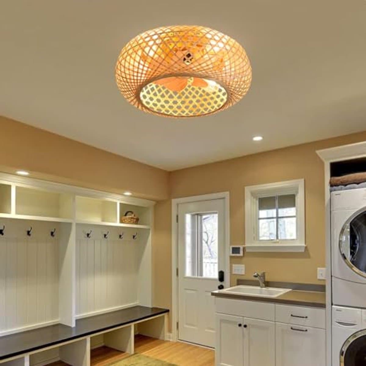 Bamboe Lampenkap Plafondventilator met Verlichting en Afstandsbediening - Stil Plafondlicht met 6 Snelheden en Omkeerbare Rotatie - Rieten Hanglamp voor Slaapkamer, Woonkamer en Keuken — afbeelding 1