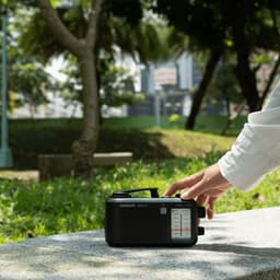 Sangean MMR-77 Noodradio AM/FM - Met dynamo - Spatwaterbestendig - Zaklamp - Oplaadbaar - Zwart — thumbnail 3
