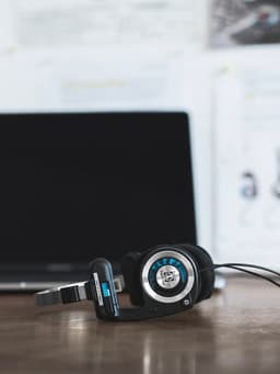 Koss Porta Pro On-Ear Hoofdtelefoon Stereo Microfoon Afstandsbediening Zwart — thumbnail 2