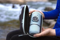 Wacaco Nanopresso Artic Blue - portable espresso machine — thumbnail 5