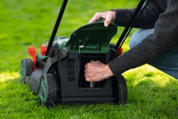 Bosch Rotak 18V-34 - Grasmaaier - Zonder accu en lader - Inclusief Mulchplug — thumbnail 3