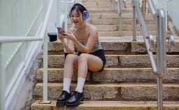 JBL Tune 730BT - Draadloze Bluetooth Koptelefoon - Over-ear - 76 uur batterij - JBL Pure Bass - Blauw — thumbnail 5