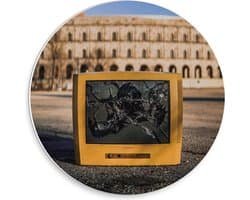 Forex Wandcirkel - Kapotte Gele Televisie  - 30x30cm Foto op Wandcirkel (met ophangsysteem)