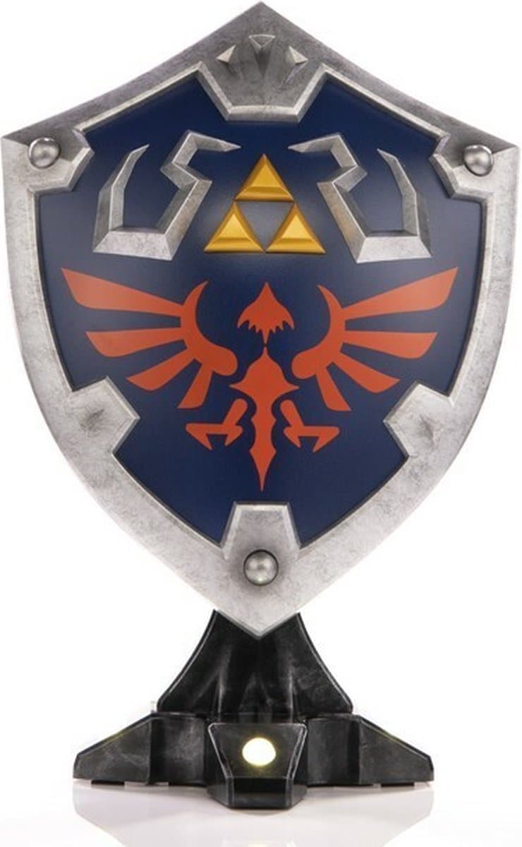First 4 Figures The Legend of Zelda Hylian Shield - Hyrule Wild Collector's Edition — afbeelding 1