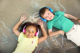 Motorola Sound Kinderkoptelefoon - MOTO JR200 BLU - Koptelefoon met Draad - Volumebegrenzing tot 85dB - met Audiosplitter - BPA-Vrij - Vanaf 3 Jaar — thumbnail 2