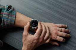 Garmin fēnix 9 - 43 mm - Multisport GPS Smartwatch - AMOLED-scherm - Titanium afwerking - Batterijduur tot 10 dagen — thumbnail 5