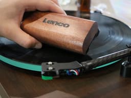 Lenco Verticale Platenspeler Bundel - LSA-071SI + TTA-6IN1 - Platenspeler met Bluetooth - 6-delige LP Schoonmaakset — thumbnail 4