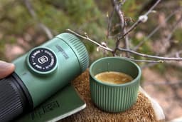 Wacaco Nanopresso Moss Green - portable espresso machine — thumbnail 5