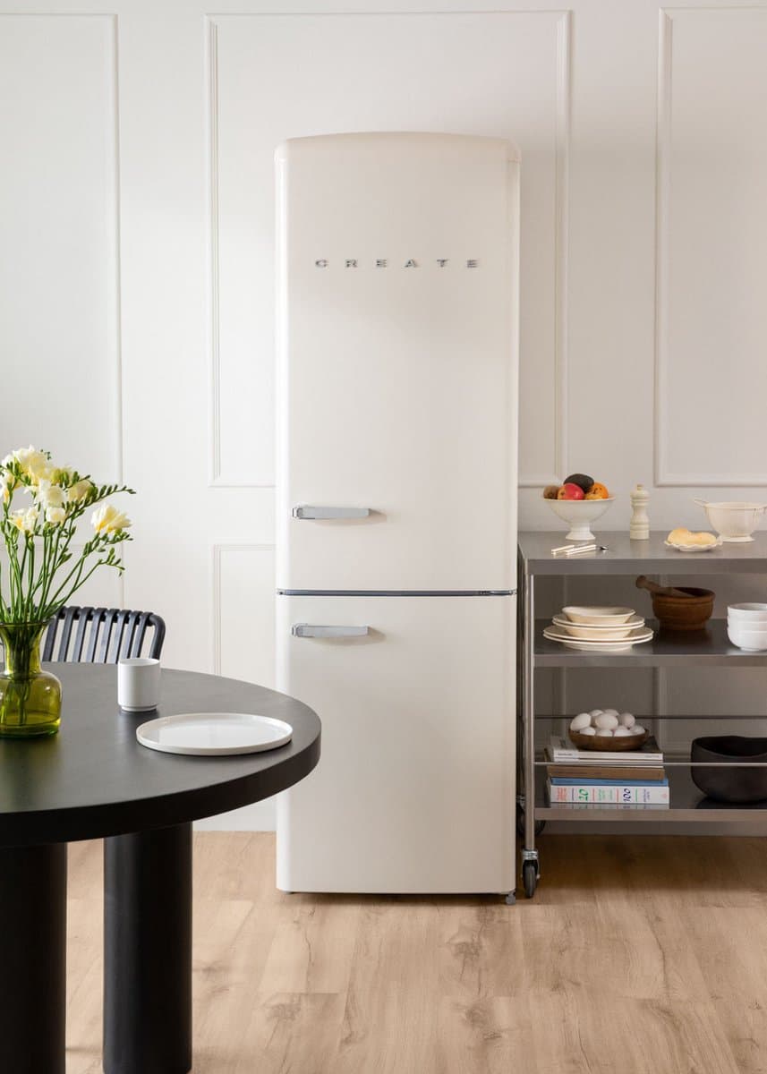 CREATE - Koelkast met vriezer - Combi koelkast - Capaciteit 330L - 3 verwisselbare planken - No-frost-systeem - Temperatuurbereik van tussen 2 °C en 8 °C - Vriezer -24ºC - Wit- FRIDGE STYLANCE — afbeelding 1