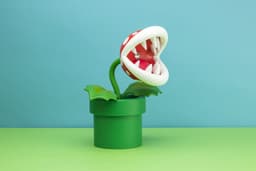 Super Mario Piranha Plant Lamp – Officieel Gelicentieerde LED‑Bureaulamp met Flexibele Kop, 33 cm Hoog, USB‑Voeding- Paladone — thumbnail 5