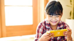 Nintendo Switch Lite - Geel — thumbnail 5