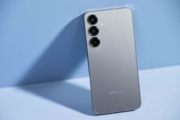 Samsung Galaxy S25 5G - 512GB - Silver Shadow — thumbnail 3