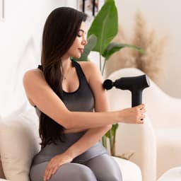 Pure Relief Massage Gun – Krachtig Draadloos Massageapparaat | 30 Vibratiestanden tot 3500 RPM | Spierherstel, Ontspanning & Sportmassage | Inclusief 6 Opzetstukken & LCD Touchscreen — thumbnail 4