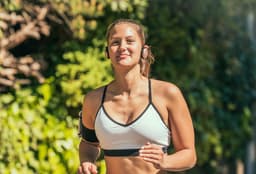 Miiego - AL4 Freedom Mini - Vrouw - Roze Gold - draadloze - on ear - koptelefoon - sport koptelefoon - hardlopen - fitness - fietsen — thumbnail 3