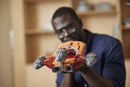 LEGO Star Wars Luke Skywalker’s Landspeeder - 75341 — thumbnail 5
