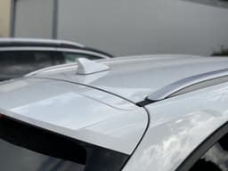 VCTparts® Universele Haaienvin Autoradio Antenne Wit - Shark Fin AM FM Dakantenne Auto Universeel met Eenvoudige Installatie Moderne Upgrade — thumbnail 4