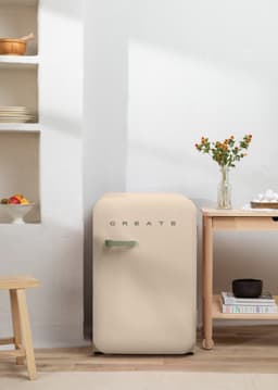 CREATE - Koelkast in retrostijl - Zand - Handvat Sage - FRIDGE RETRO 107L — thumbnail 5
