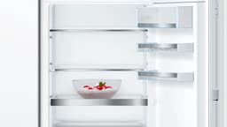 Bosch KIS77AFE0 - Serie 6 - Inbouw Koel-vriescombinatie - 157.8 x 55.8 cm - Stil - Groente en fruit langer vers door VitaFresh - Led verlichting — thumbnail 6