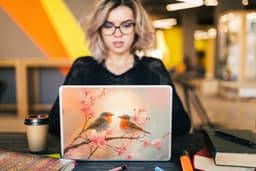 Laptop sticker - 14 inch - Roodborstjes - Sierlijk - Bloesemtak - 32x5x23x5cm - Laptopstickers - Laptop skin - Cover — thumbnail 4