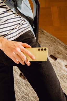 Samsung Galaxy A35 - 256GB - Awesome Yellow — thumbnail 12