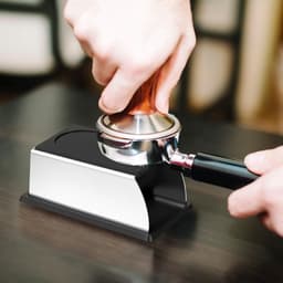 Espresso Tampstation - Barista Accessoires - Perfecte Espresso - Universele Pasvorm - 305g Gewicht - Roestvrij Staal — thumbnail 2