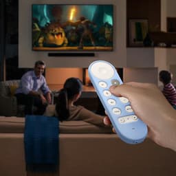 kwmobile hoes geschikt voor Google TV Streamer 4K - Siliconen anti-slip hoes voor afstandsbediening in lichtblauw — thumbnail 5