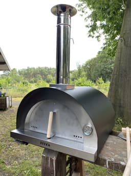BEEK - Classico 70 - pizzaoven inclusief Hoes Pizzaschep en ovenborstel - houtgestookt - Zwart - tot 2 pizza's tegelijk — thumbnail 1