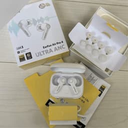 EarFun AirPods Pro 4 - Air Pro 4 - Glossy White - oplaadcase met snellader - USB-C - instelbare Noise Cancelling - 6 microfoons - cVc 9.0 technologie - 52 uur gebruikstijd met case - pauzeert automatisch muziek bij uitdoen — thumbnail 5